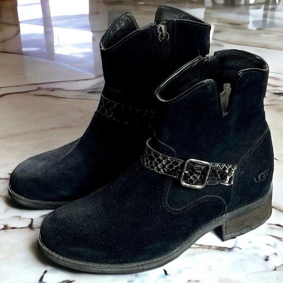 UGG MILNOR Black Suede Snake Strap Ankle Boots with Zipper Size 8 NEW - Picture 1 of 12